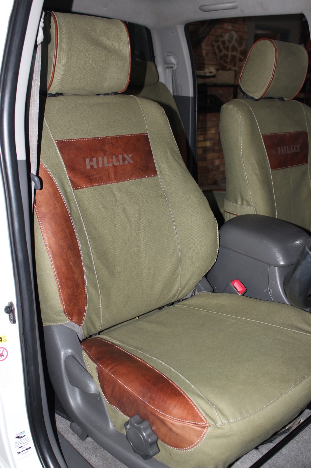 Mopani – Canvas and Leather Seat Covers